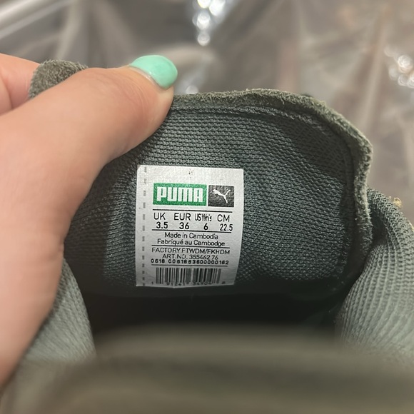 Green suede Pumas - Picture 5 of 5